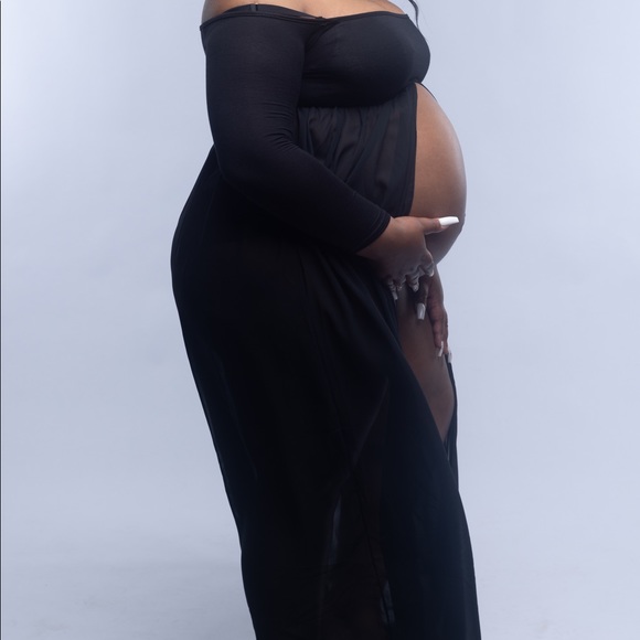 Maternity Gown - Picture 3 of 3